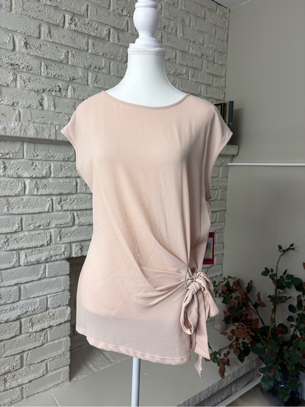 NWT Vince Camuto Peach Bellini Essentials Blouse Top Pink Size M